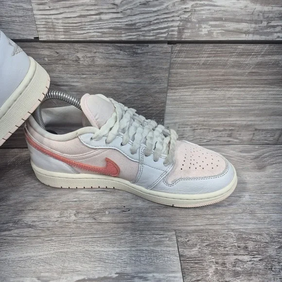 Nike Air Jordan 1 Low SE "Strawberry Milkshake" IB8156-133 Womens 6.5 - Picture 11 of 13